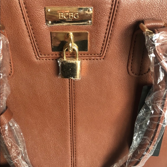 New with tags purse - Picture 4 of 5